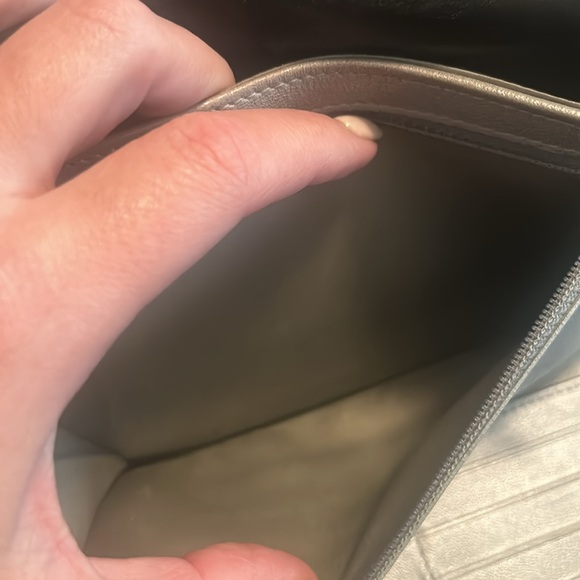 💯 Authentic CHANEL Wallet with Code - Picture 5 of 7